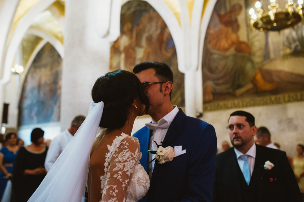 photo of a first kiss in church in zagreb